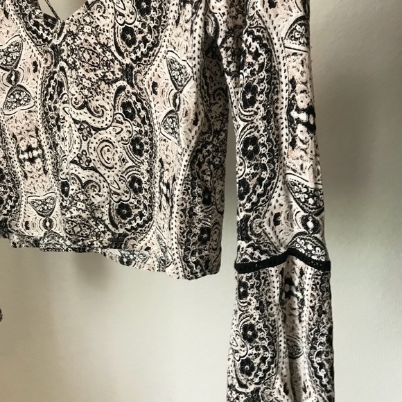 Cute top - Picture 7 of 7